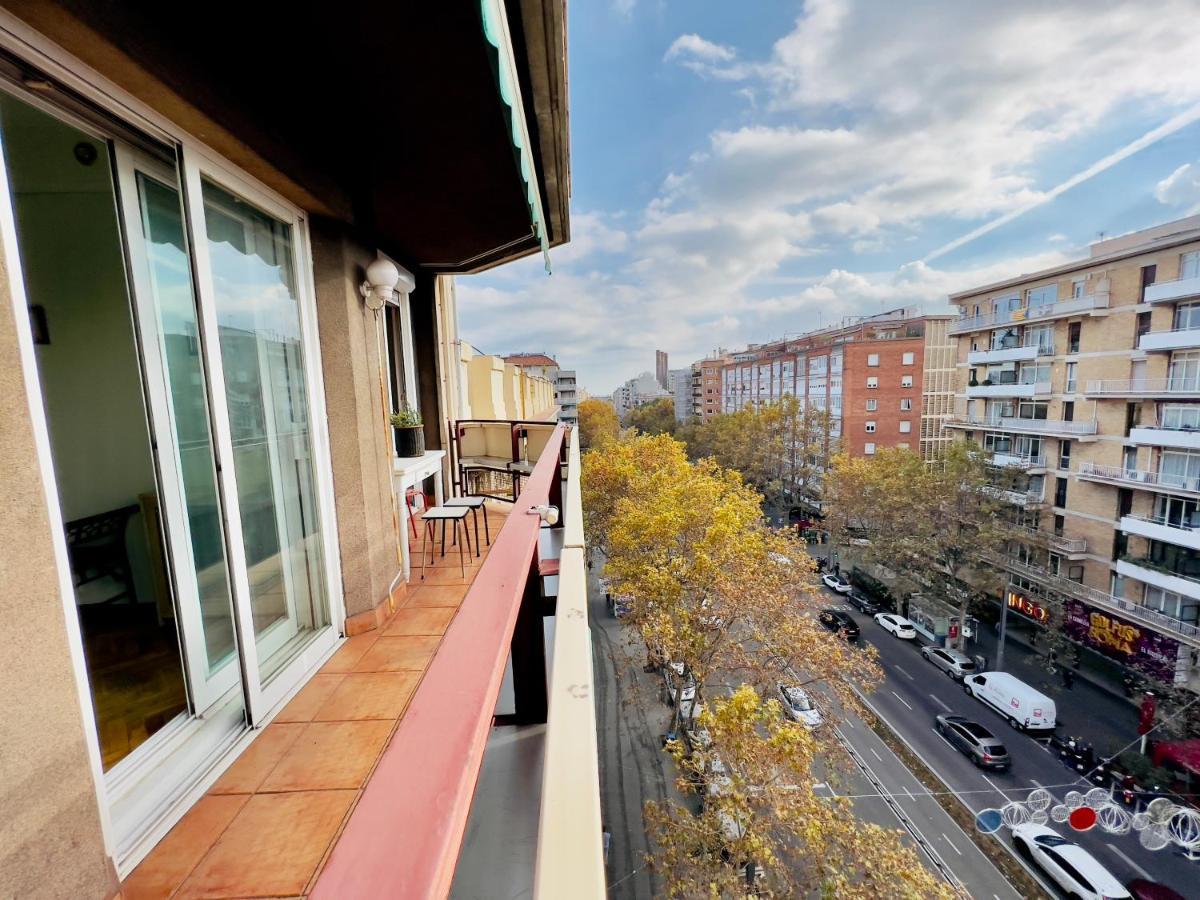 Your Second Home In Barcelona With Private Room And Private Bathroom Close To Montjuic, Pl Espana, La Rambla, Ferry Port 외부 사진