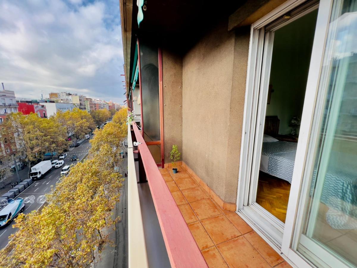 Your Second Home In Barcelona With Private Room And Private Bathroom Close To Montjuic, Pl Espana, La Rambla, Ferry Port 외부 사진